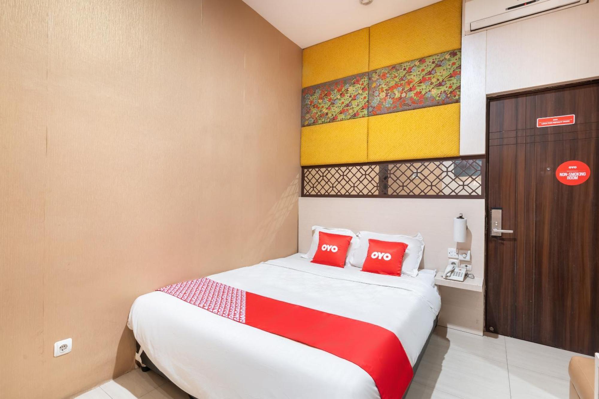 فندق Super Oyo Flagship 91863 Metro House سورابايا المظهر الخارجي الصورة