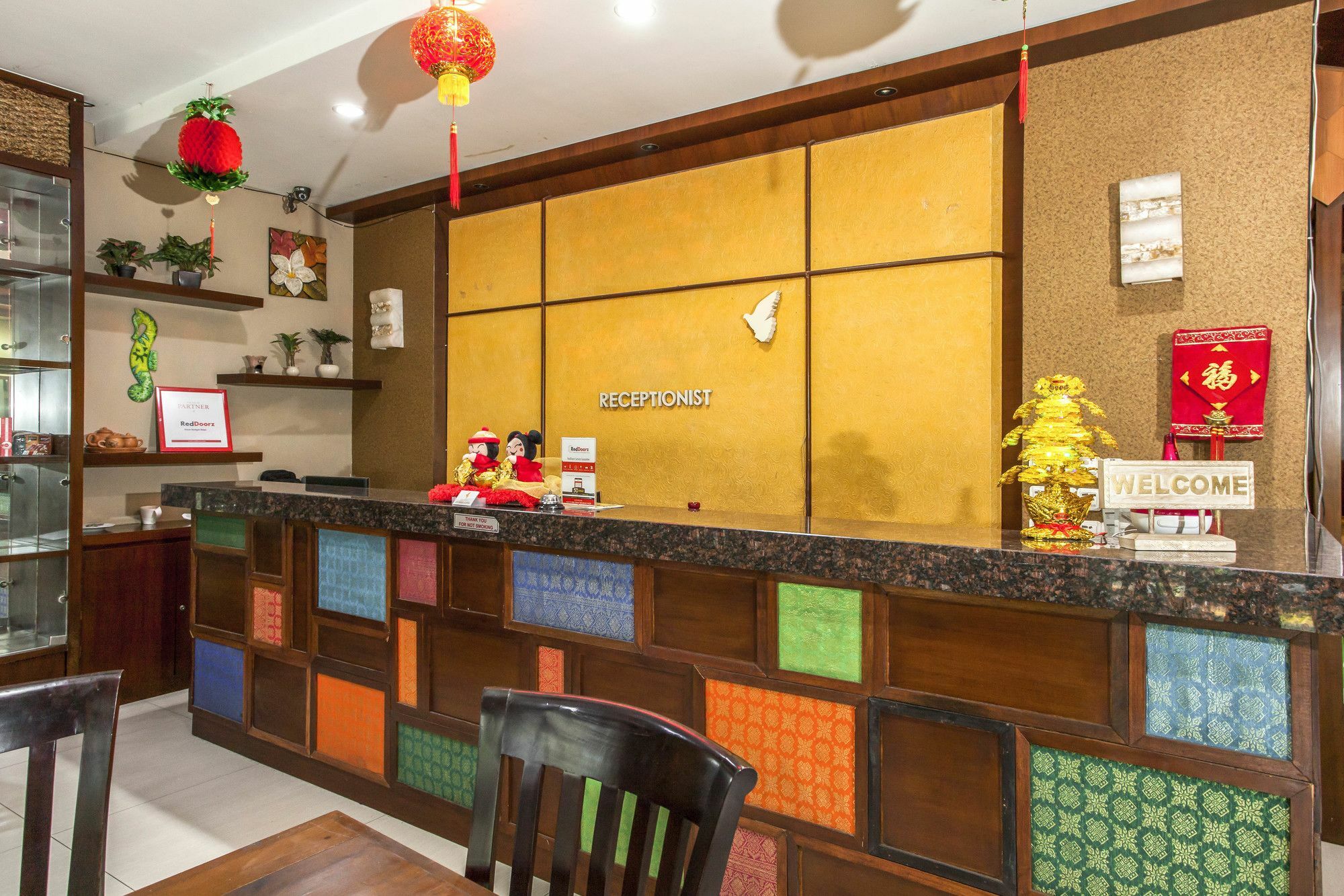فندق Super Oyo Flagship 91863 Metro House سورابايا المظهر الخارجي الصورة